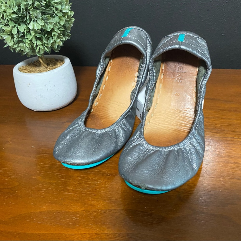 SOLD Metallic Pewter Tieks Size 8